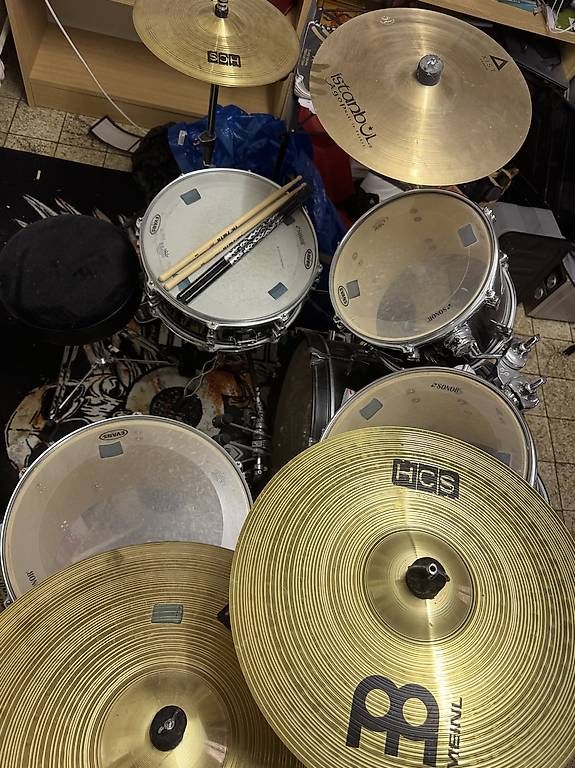 Strumenti musicali: Schlagzeug Sonor Smart Force – Usato da Münchenbuchsee venduto da Kasi_53 1