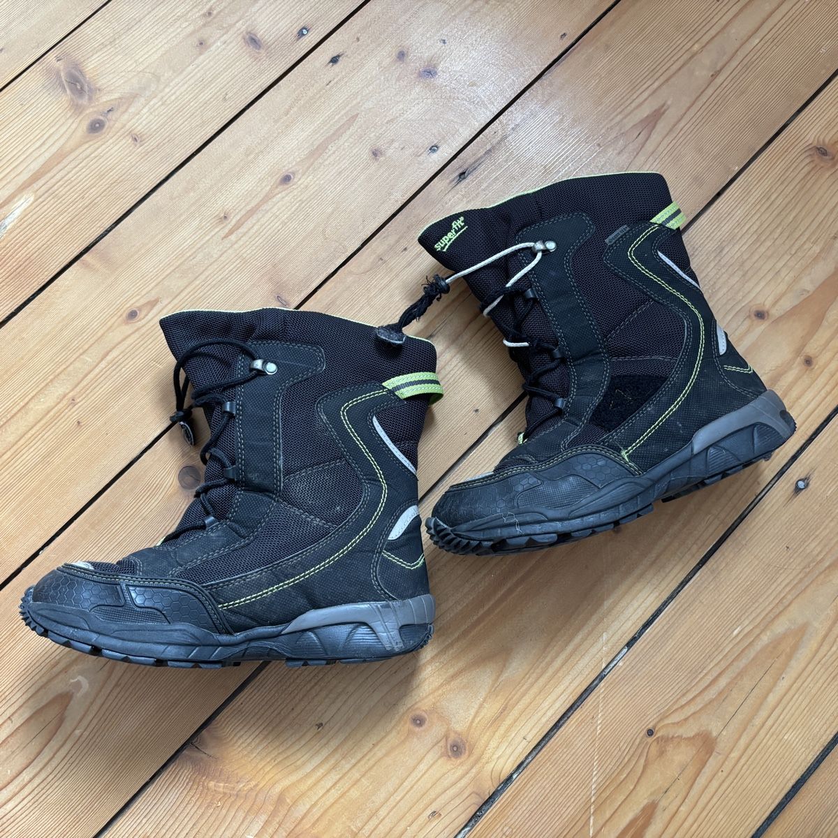 Superfit Scarpe per ragazzi: Superfit Winterstiefel, Grösse 35, Schwarz – Usato da Kreuzlingen venduto da Lemmine 1