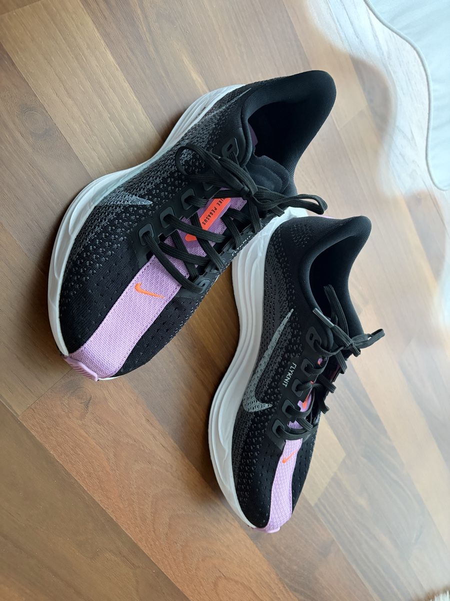 Nike Scarpe da donna: Nike Pegasus Plus ZoomX – Nuovo (secondo la descrizione) da Henau venduto da martina_1998 1