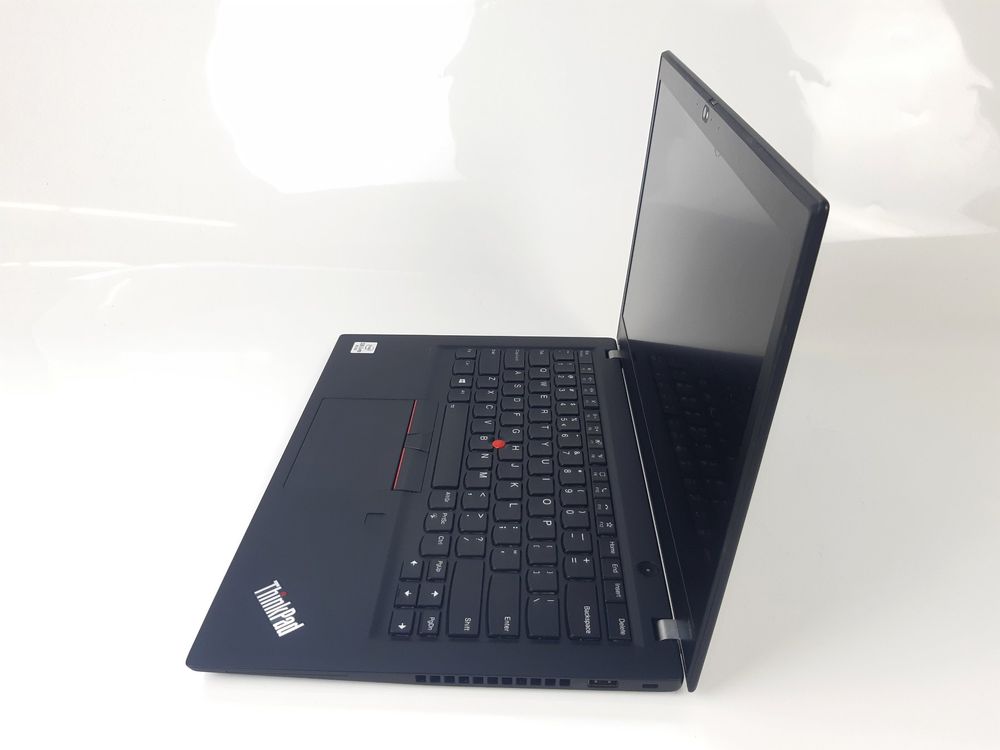 Lenovo ThinkPad T14s G1 / i5-10310U / 16 / 256 / CH Layout 4