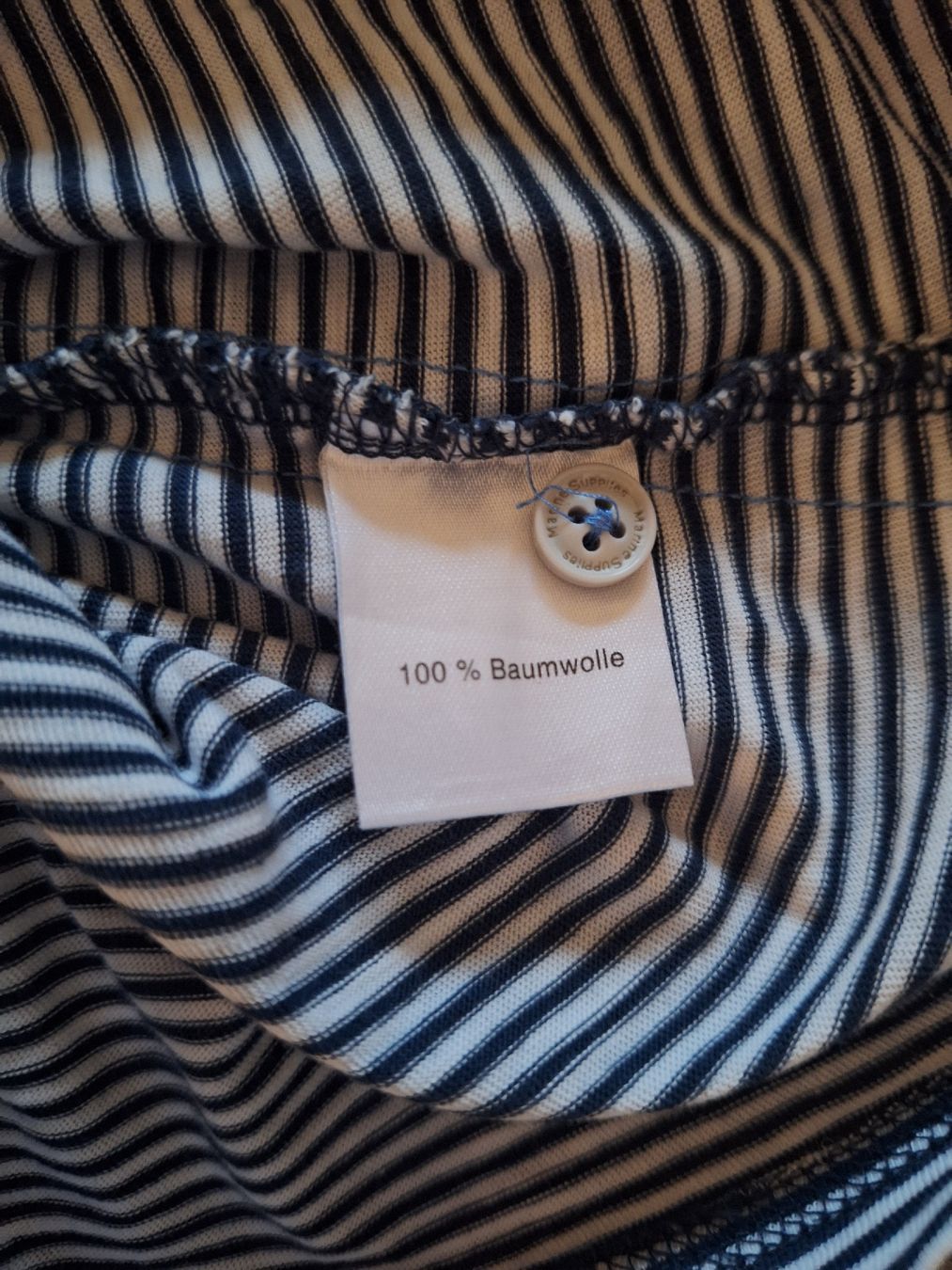 Pullover & Sweatshirts: Langarmshirt in Gr. 140 – Gebraucht aus Oberrieden von man_9tm2 2