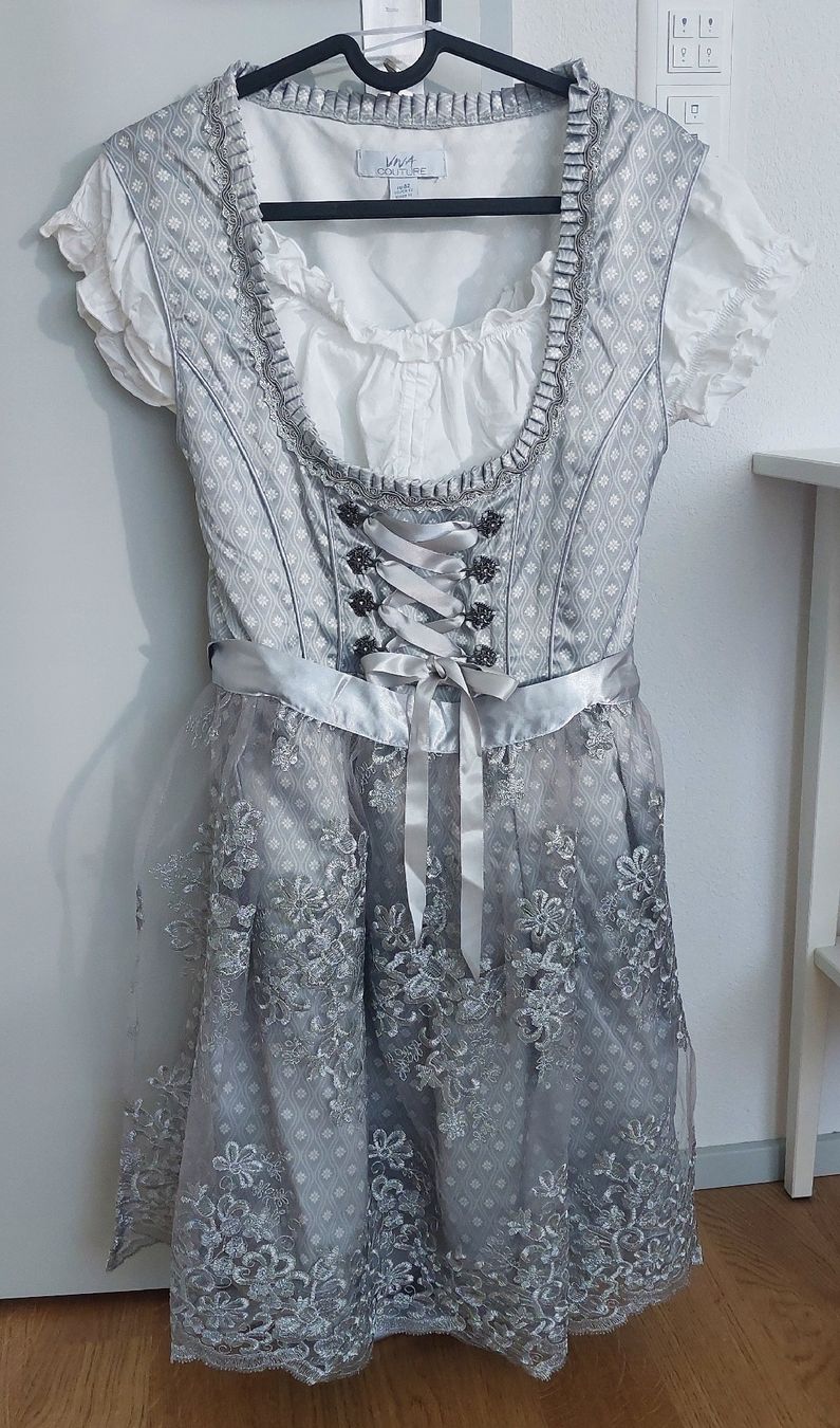 Vestiti: Dirndl  – Usato da Aarberg venduto da janetta