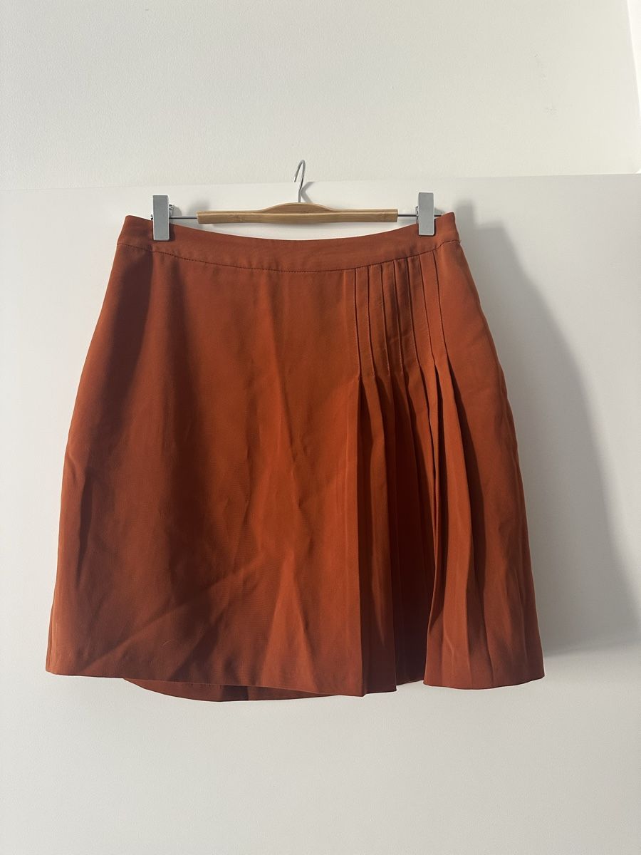 Jupes: Jupe camel T38 – Neuf (Voir description) à Lausanne par sou_w9bl