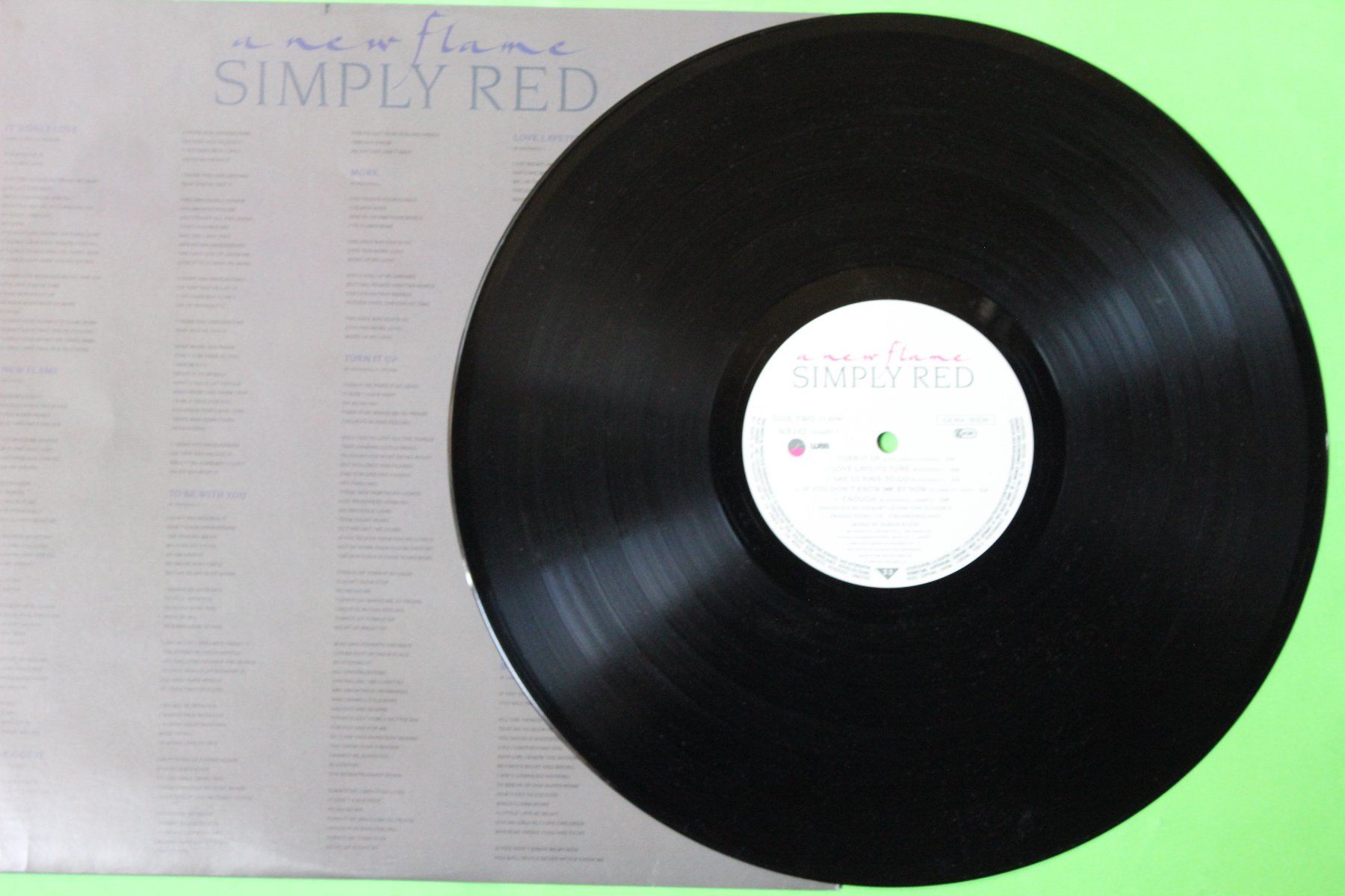 Schallplatten: Simply Red - A new Flame LP Vinyl 1989 – Gebraucht aus Tübach von JamesStone 5