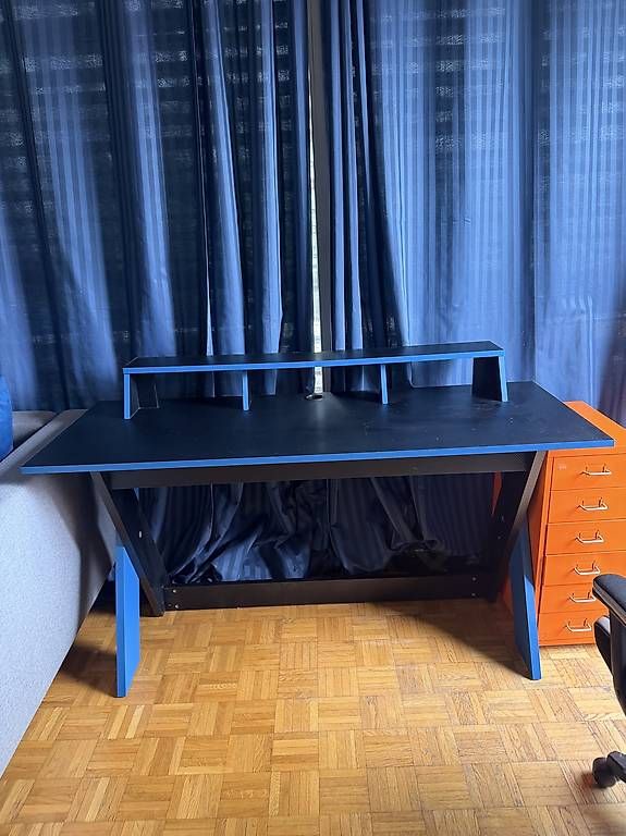 Poltrone: Bureau+  Fauteuil – Usato da Petit-Lancy venduto da Rah4
