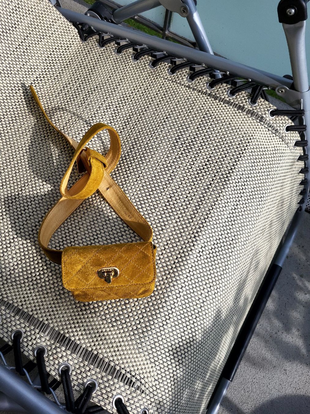 Borse da donna: Wildleder Gürteltasche, Senfgelb, Vintage – Usato da Zürich venduto da Lizi7 6