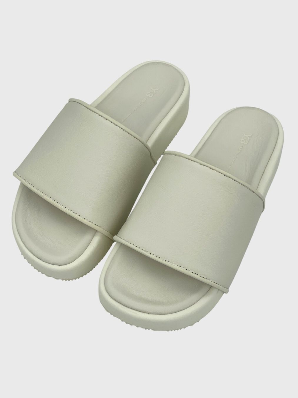 Adidas Scarpe da donna: Adidas Y-3 Slide Mule EU 40.5 Weiß – Nuovo e nell'imballaggio originale da Zürich venduto da shoe_shop 2
