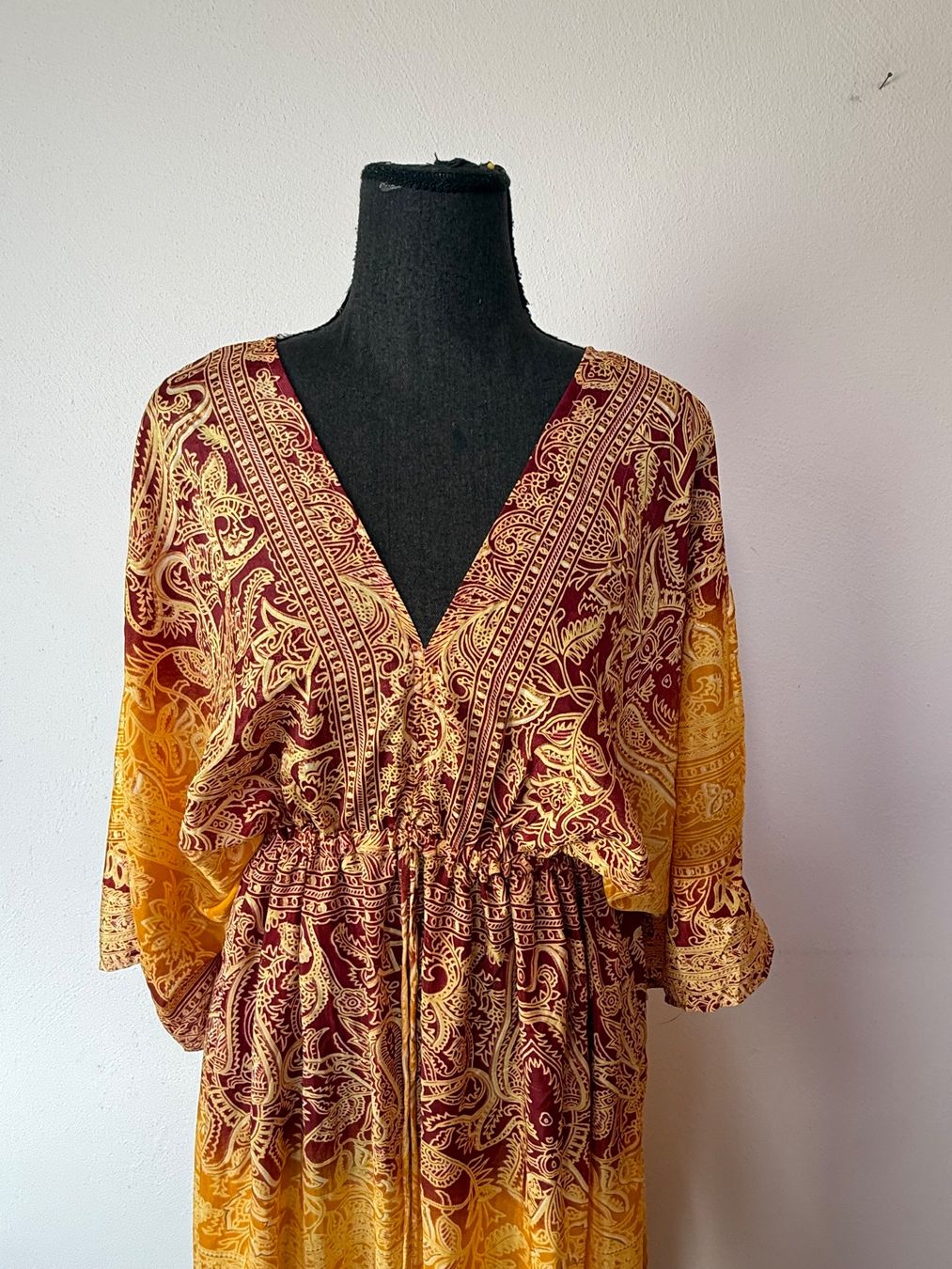 Robes: Boho Maxiszufenkleid aus Seide – Neuf (Voir description) à Sigriswil par ck56 2