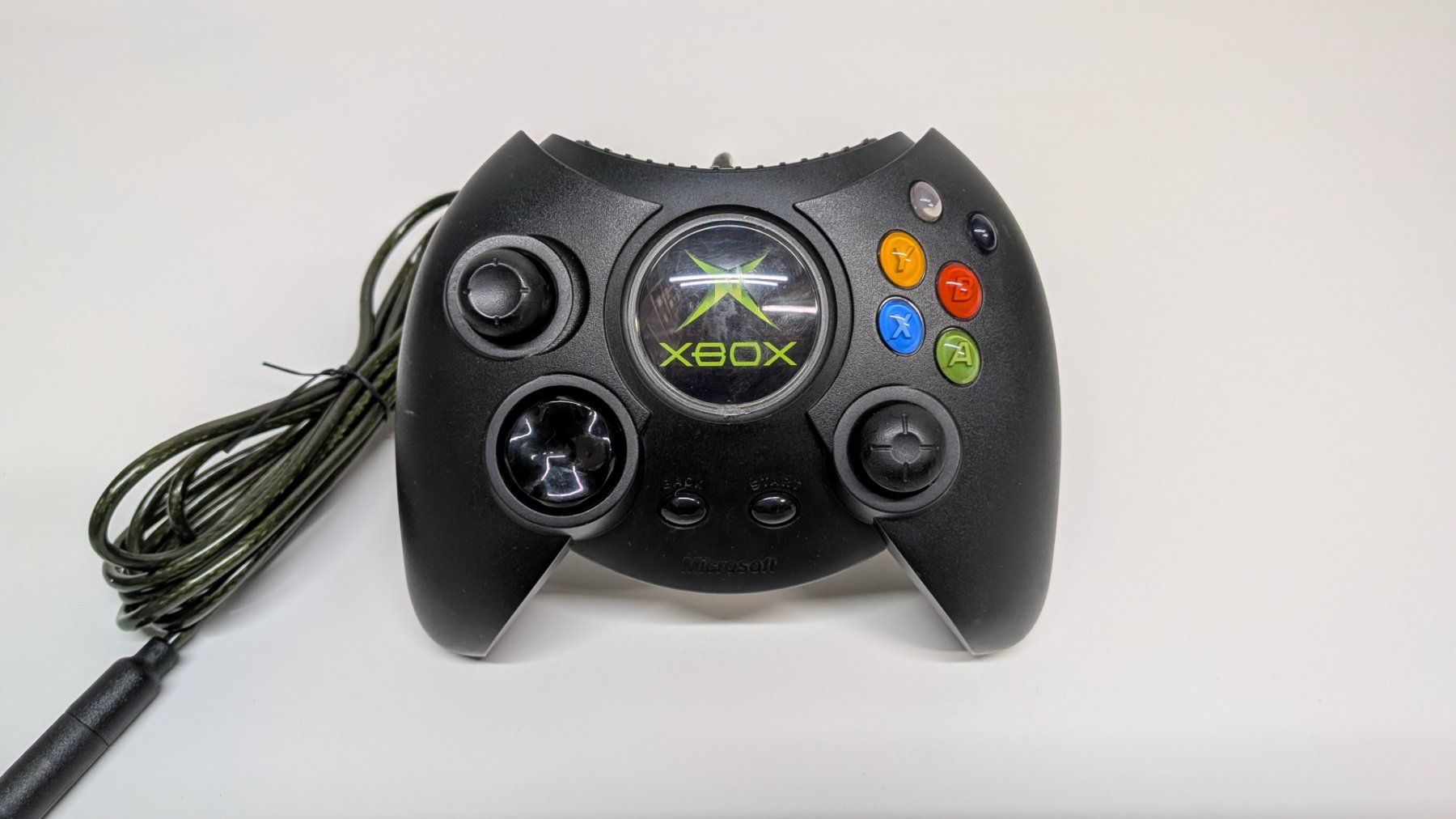 Microsoft Konsolen: Xbox Classic mit 2 Controller und 5 Games – Gebraucht aus Menziken von mame18 2