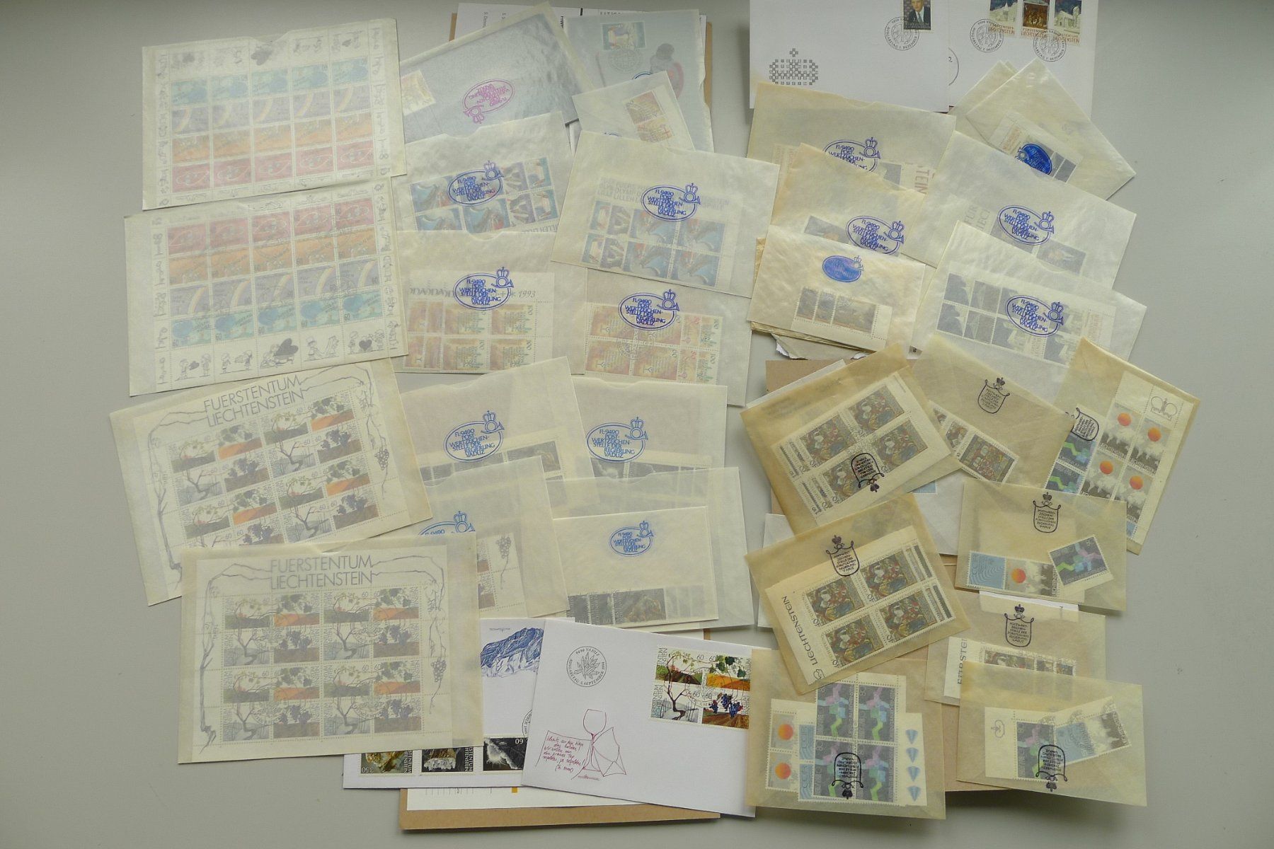 Tutti i francobolli: 1973-1995, LIECHTENSTEIN, günstiger Posten. Postwert 4500.- – Usato da Sursee venduto da Luzernerraute 7