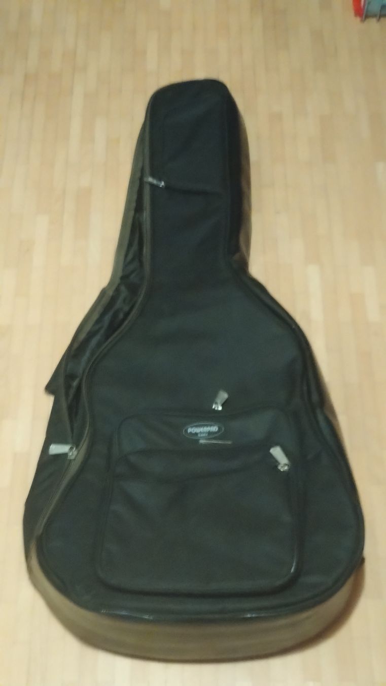 Ibanez Strumenti musicali: Housse guitare Ibanez Powerpad TBE - – Usato da Farvagny-le-Grand venduto da LaCaverne