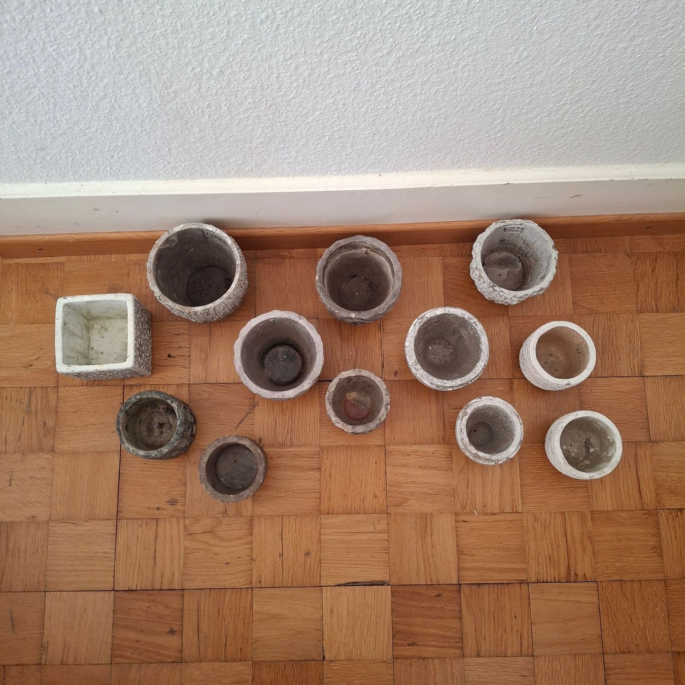 PTMD Vasi per fiori: Lot 48 cache pot PTMD – Usato da Neuchâtel venduto da Rochawood 1