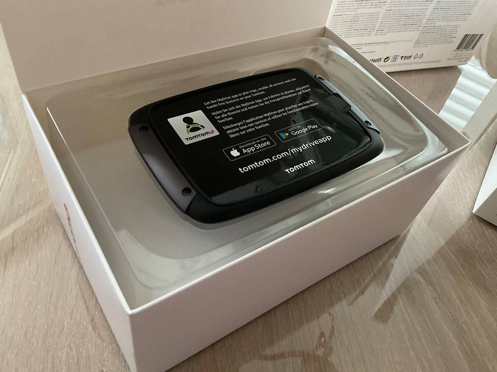 Tomtom Navigatori: Navigateur TOM TOM Rider 550 prémium – Usato da Petit-Lancy venduto da gnc_l2xq 1