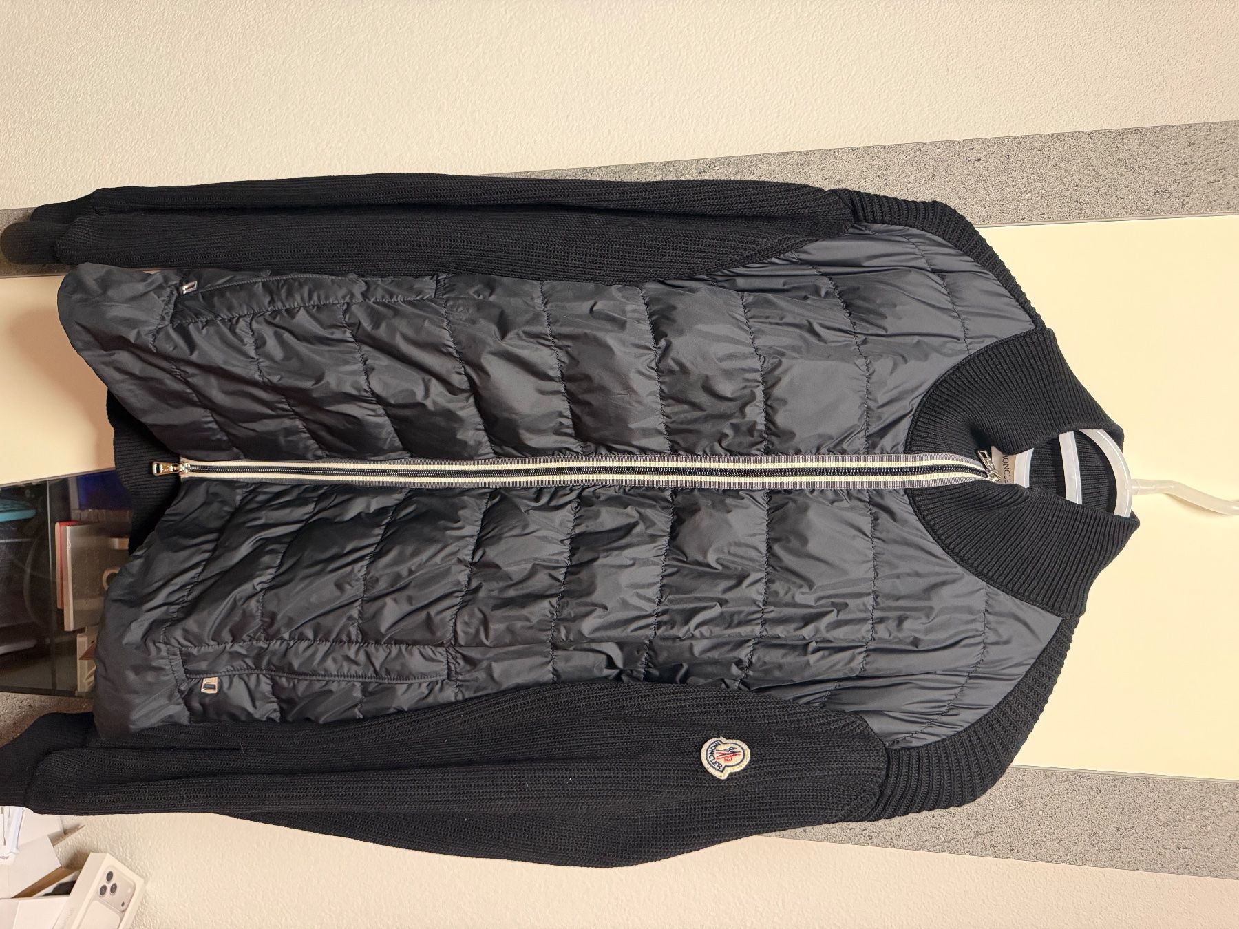 Moncler Jacken: Moncler Daunenjacke XL – Neu und originalverpackt aus Niederbipp von ali_xj86