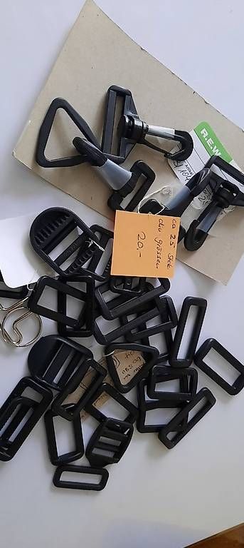 Bastelsets: Div. Näh-Bastelzutaten  NEU – Neu und originalverpackt aus Degersheim von chatzgrau