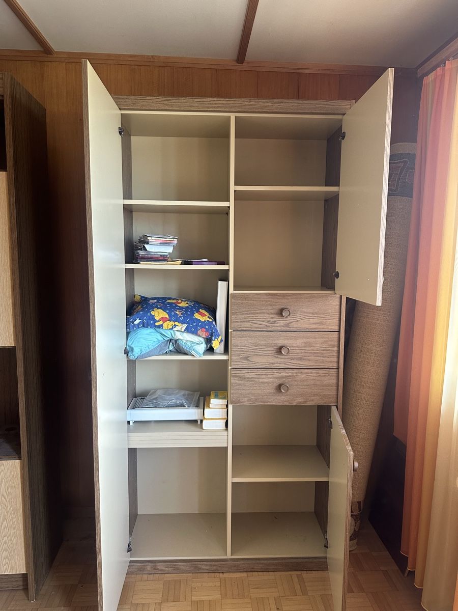 Armadi: Schrank Vielseitig – Usato da Brienz venduto da SarMi7 1
