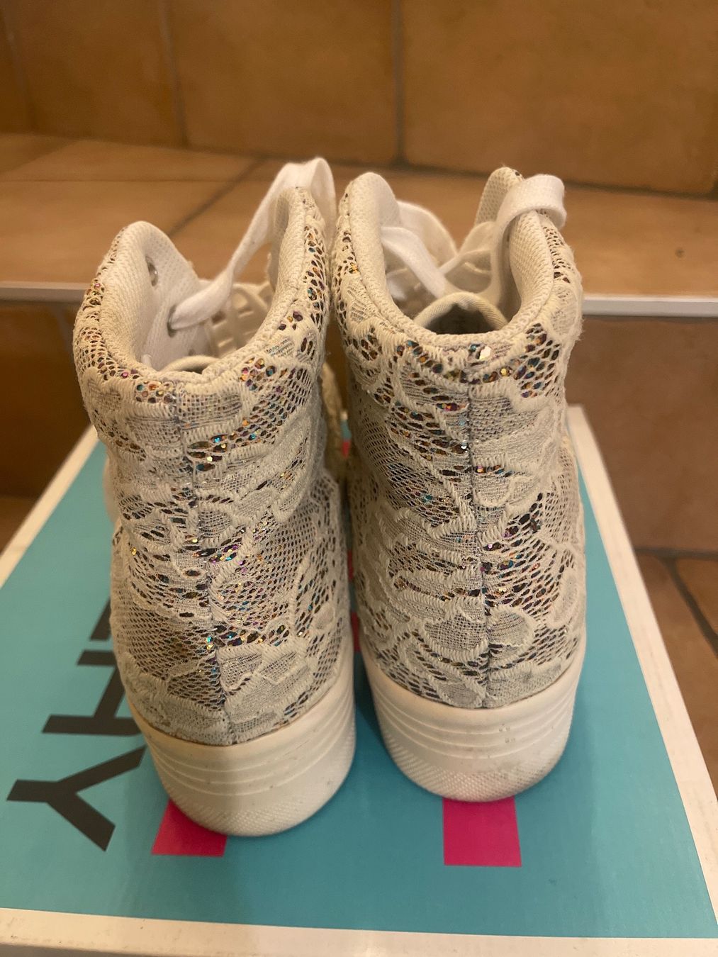 Scarpe da donna: Jeffrey Campbell con strass – Usato da Rancate venduto da Waly__ 2