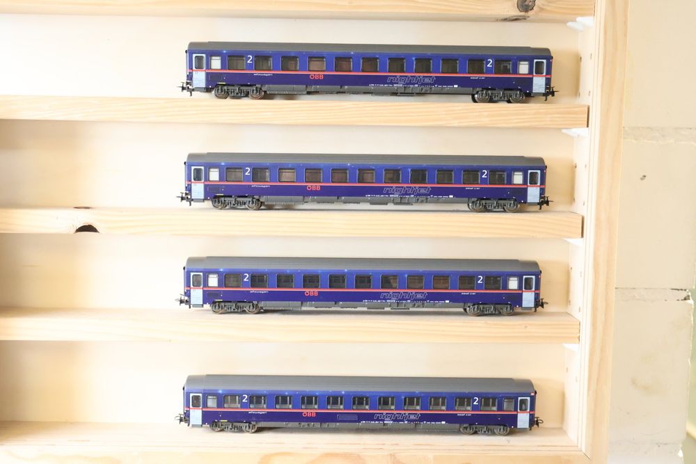 ROCO 4 x ÖBB Nightjet Personenwagen H0 - 74339 (Gebraucht) in ...