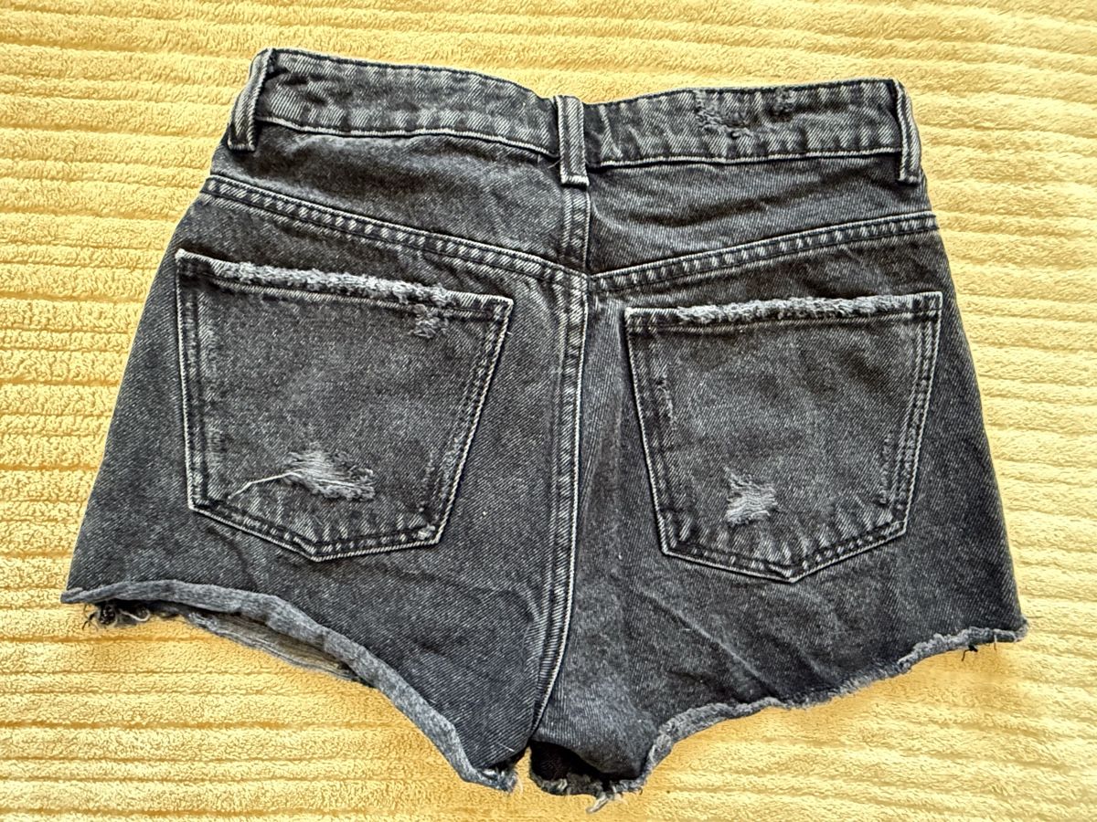 Zara Pantaloni: Zara Shorts gr 32 – Usato da Belp venduto da Lu96 1