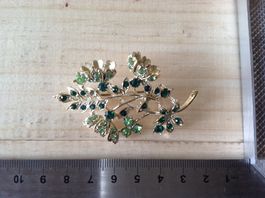 broches floral