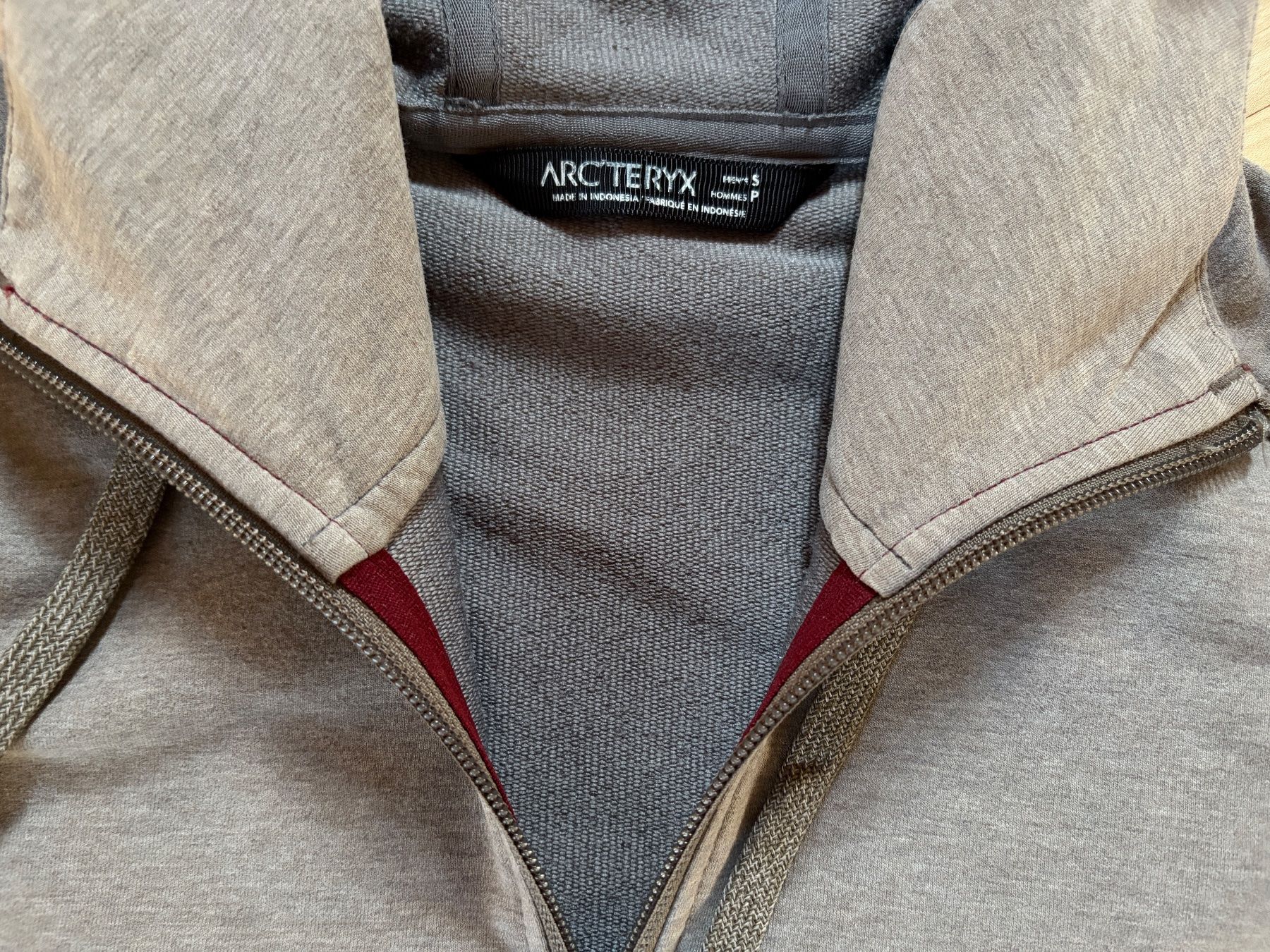 Arcteryx Pullover & Sweatshirts: Arcteryx Hoody Kapuzenpullover grau – Gebraucht aus Malters von and_qsx5 1