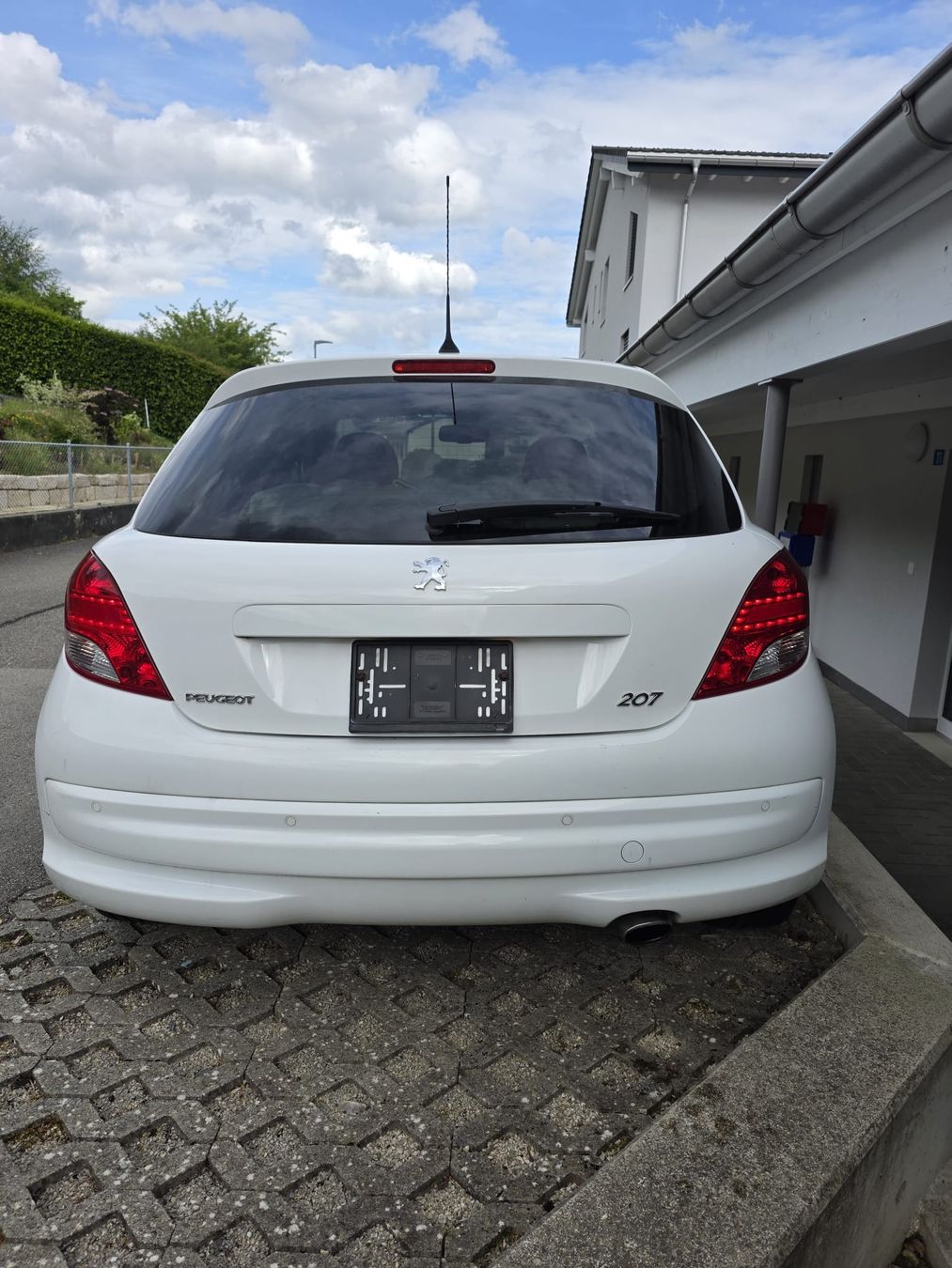 Peugeot Automobili: Peugeot 207 Turbo 1.6 – Usato da Courtelary venduto da mitounet 1