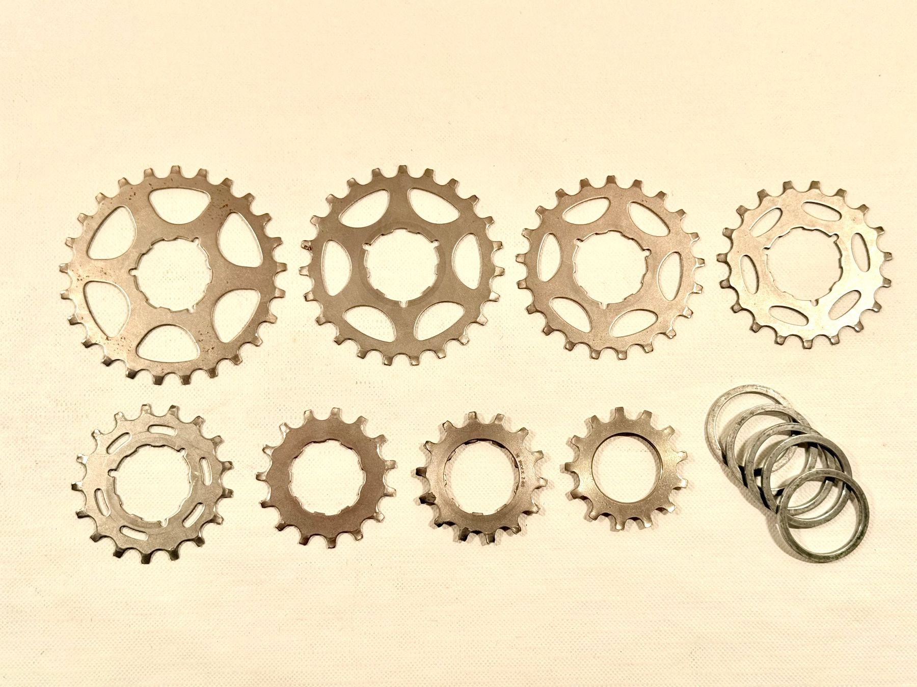 Pignon Shimano Dura-Ace FH-7400-6 18 Dents – Cassette Vélo Course Uni-Glide (occasion)