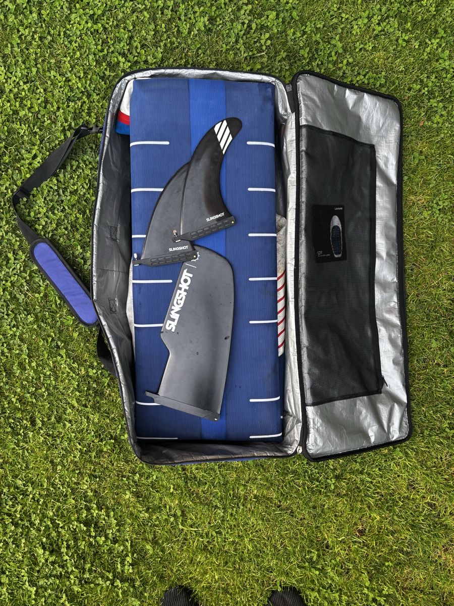 Slingshot Tavole da surf e di nuoto: Slingshot Foilboard 180L – Usato da Luzern venduto da sam.l. 1