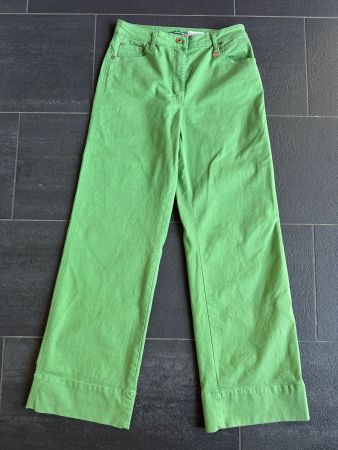 Coole Hose für Frühling in Grass Grün NEU zu haben