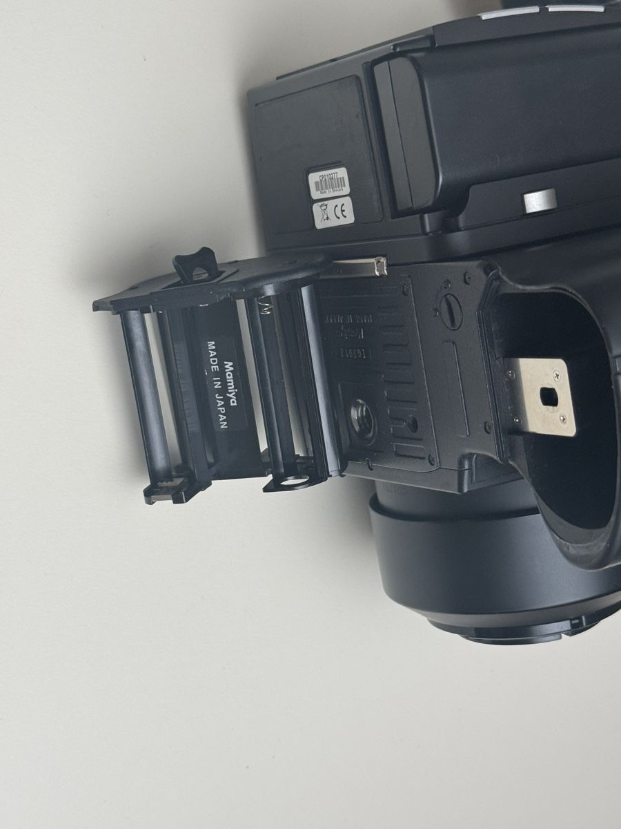 Mamiya Kamera: Mamiya 645 DF mit 80mm 2.8 Objektiv + P30 Digiback – Gebraucht aus Brugg AG von 50sven 5