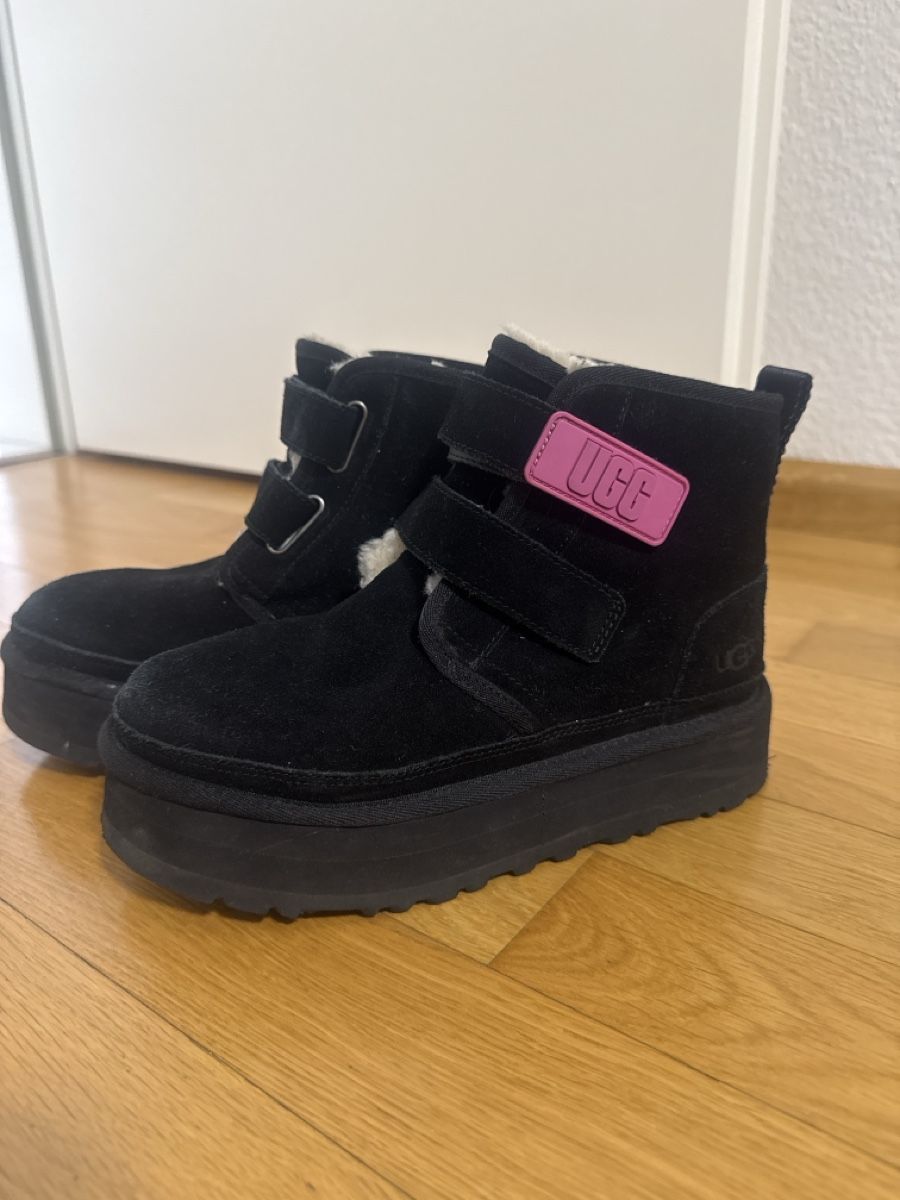 Ugg Scarpe per ragazze: Ugg  Stiefeletten Gr. 36 – Usato da Füllinsdorf venduto da silberstern110 1