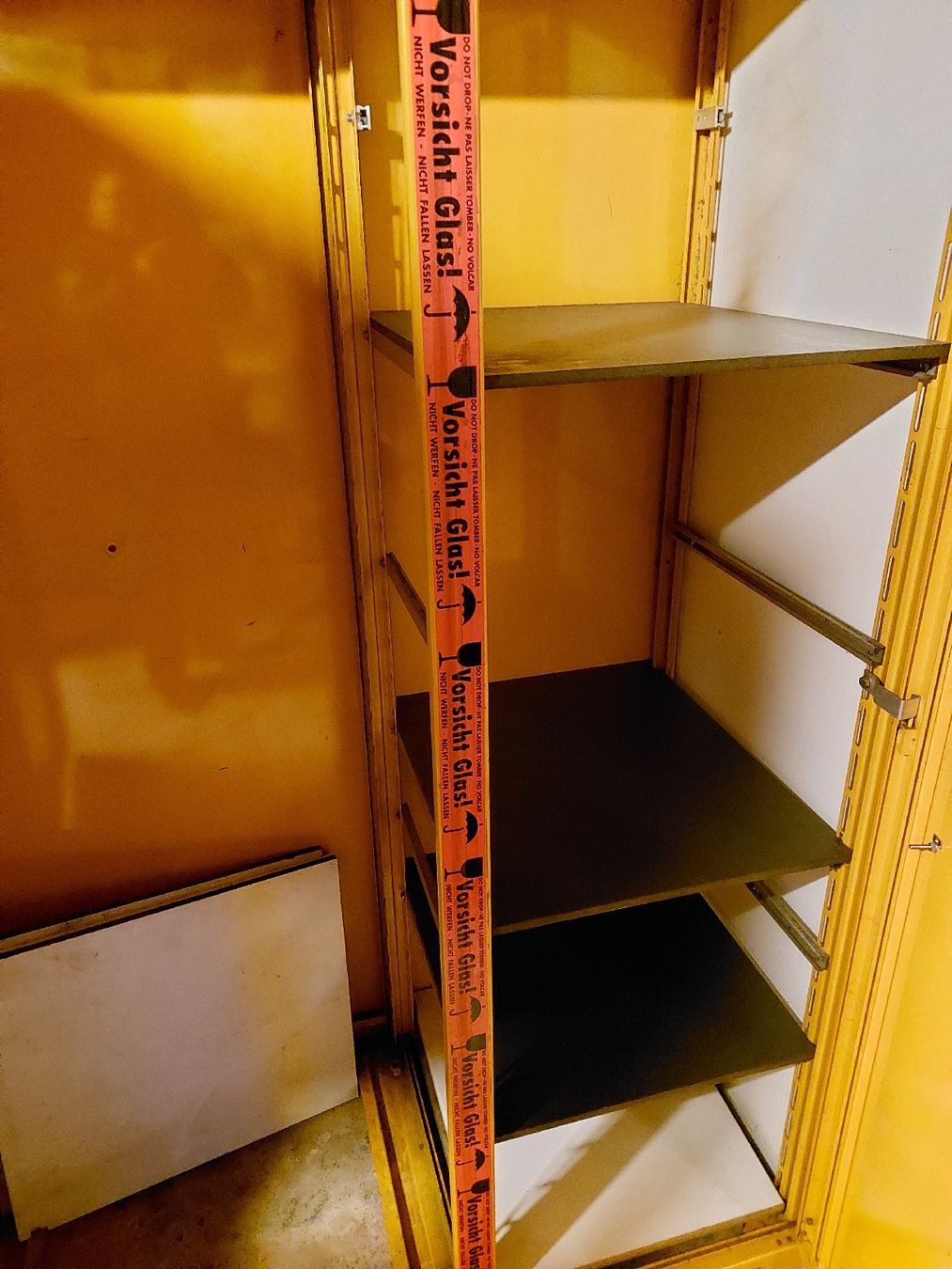 Armadi: Metallschrank, Werkstattschrank – Usato da Willisau venduto da Pzm81 6