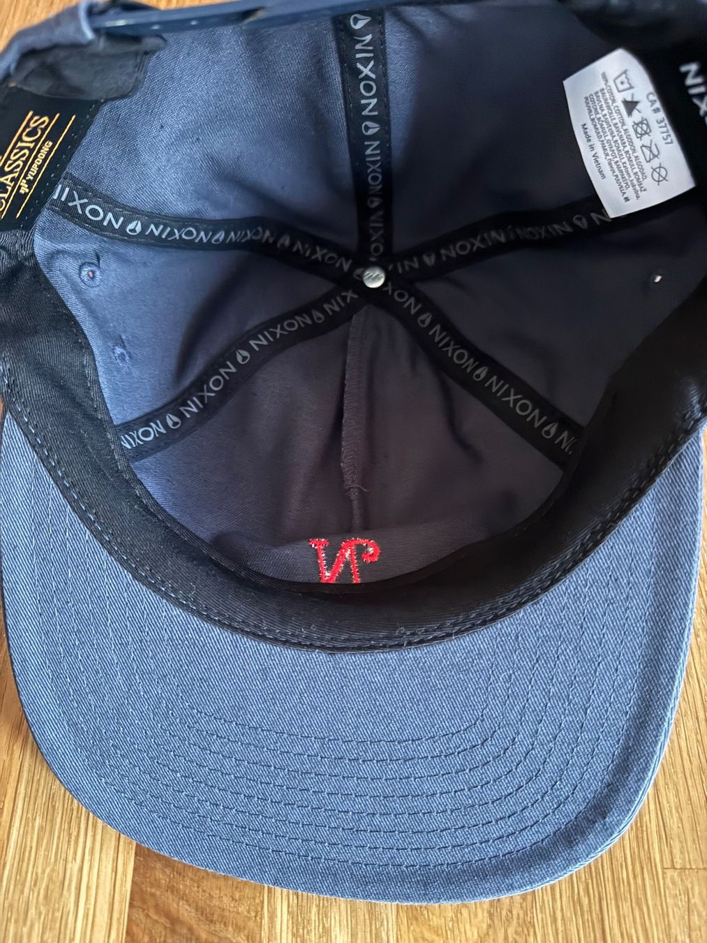 Altro in  Abbigliamento & Accessori: NIXON SNAPBACK CAP **NEUWERTIG** – Nuovo (secondo la descrizione) da Allschwil venduto da KShing 3