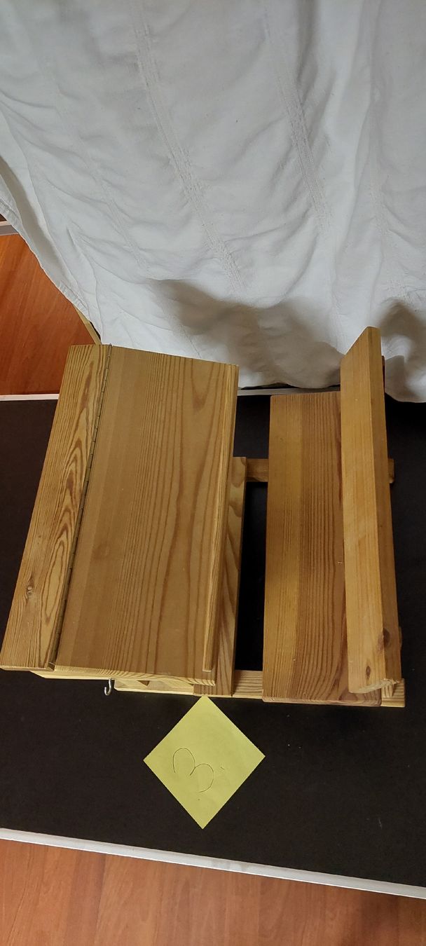 Giocattoli: Puppenschulbank Pult – Usato da Muri AG venduto da nindo1 9