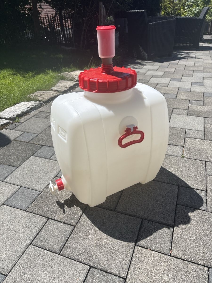 Zubehör: Gärfass 60 Liter – Gebraucht aus Brienz BE von Ravenhart
