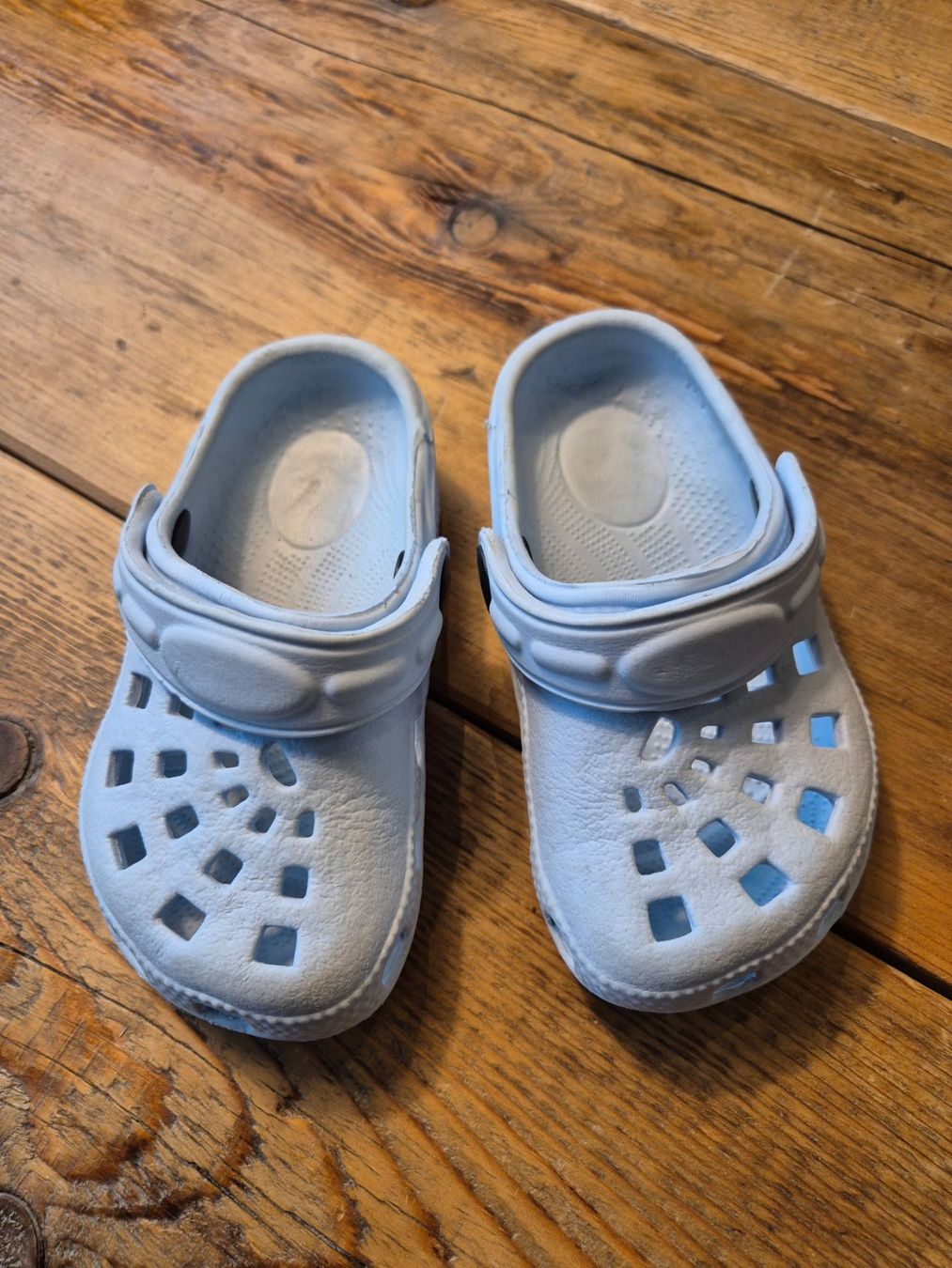 Scarpe per ragazzi: Sandalen, size 22 – Usato da Lenzburg venduto da wojcikar