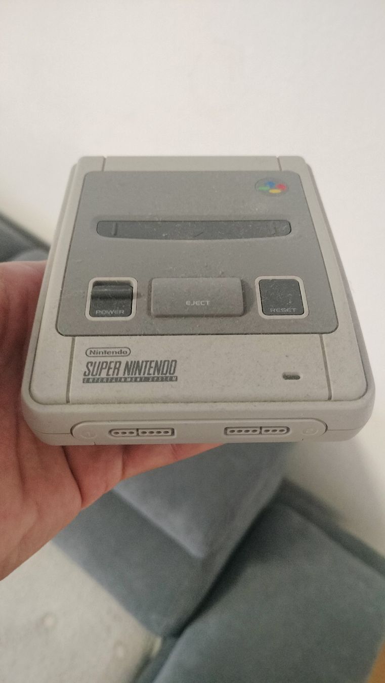 Nintendo Konsolen: SNES Mini mit 2 Wireless Controller. PLUS HDMI und Ladekabel – Gebraucht aus Gossau SG von Wertiger79 1