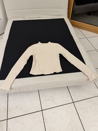 Pull à manches longues côtelé beige taille 140 neuf
