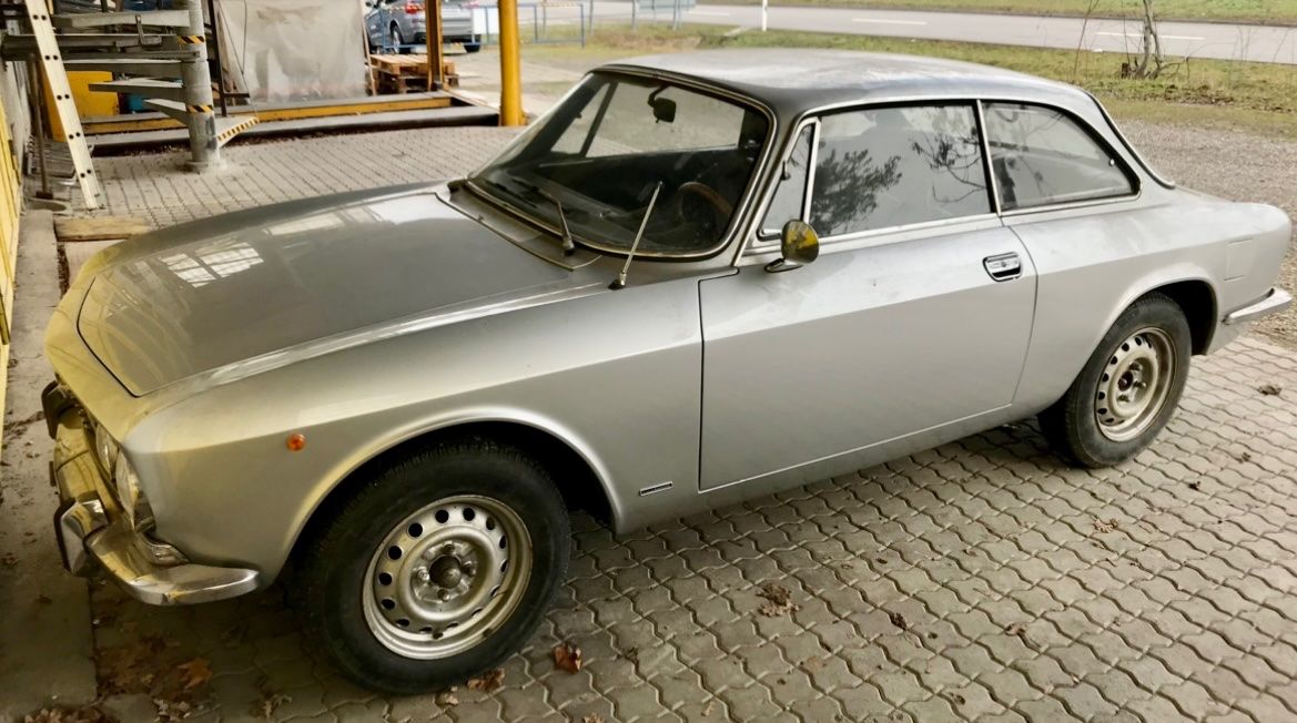 Alfa Romeo Automobili: Alfa Romeo GT Bertone 2000 – Usato da Bachenbülach venduto da Simivk
