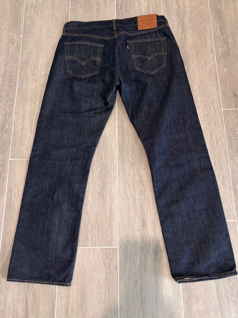 Levi's Jeans: Levis 501 W34/L30 1x Blue + 1x Black – Neu (gemäss Beschreibung) aus Châtelaine von Maronggi 1