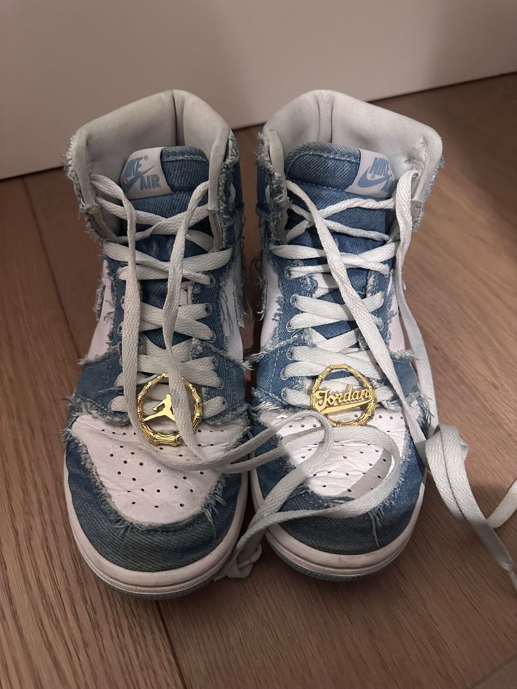 Jordan Scarpe da uomo: Nike Jordan 1 High OG Denim – Nuovo (secondo la descrizione) da Schindellegi venduto da adb_5s8g 1