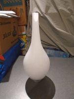 Vase weiss/bauchig oben schmal