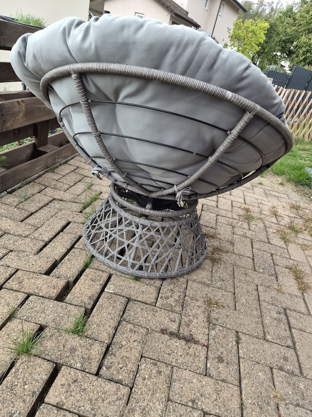 Poltrone pensili da giardino: Gemütlicher Sessel/Stuhl – Usato da Leuggern venduto da MonaM90 1