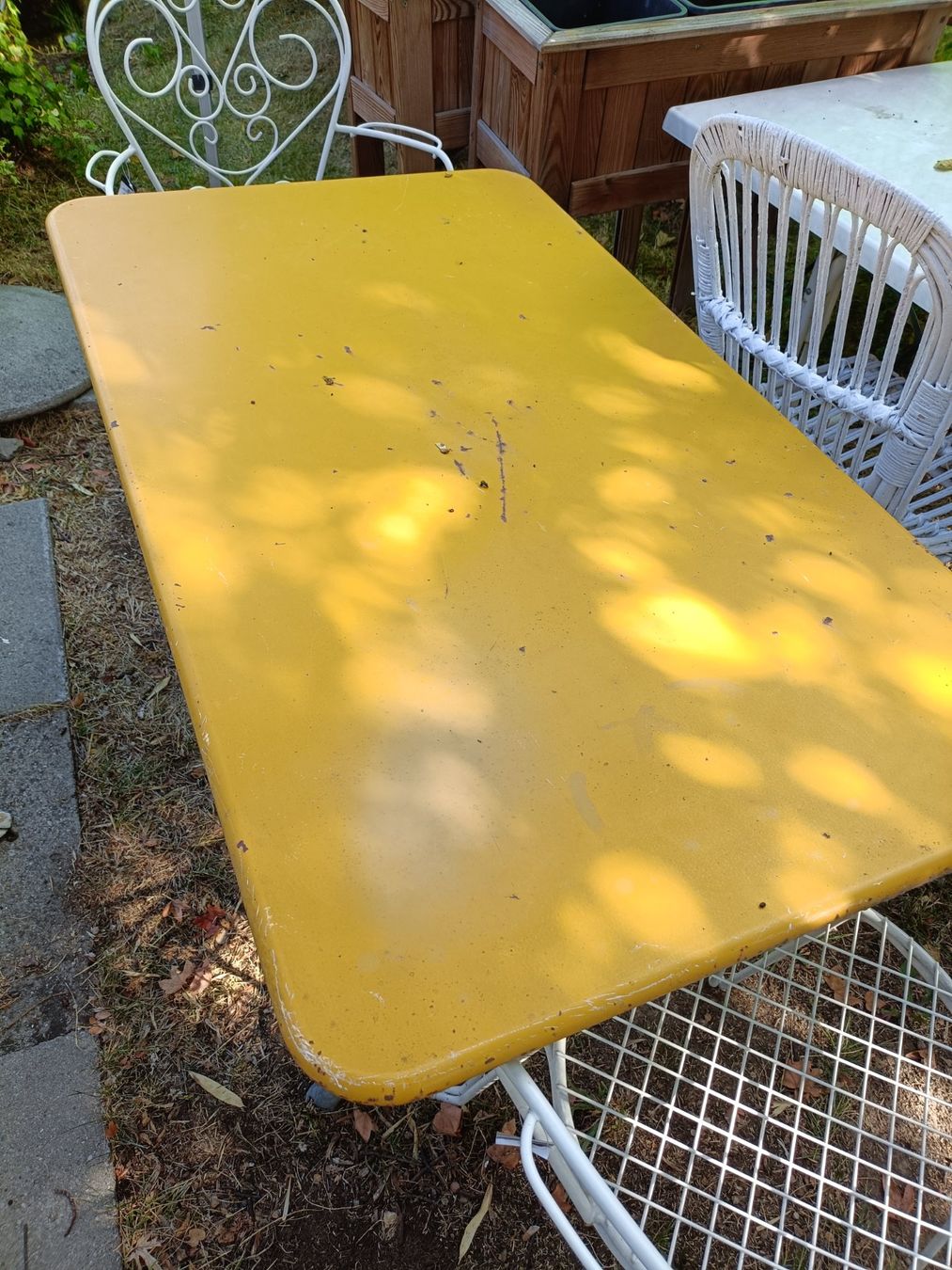 Bigla Tische: Bigla Gartentisch – Gebraucht aus Köniz von Brockenreich 3