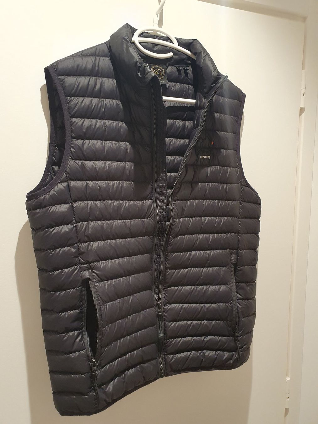 Superdry Giacche: Ärmellose Daunenjacke Grösse M – Usato da Veyrier venduto da jul_r9vf 3