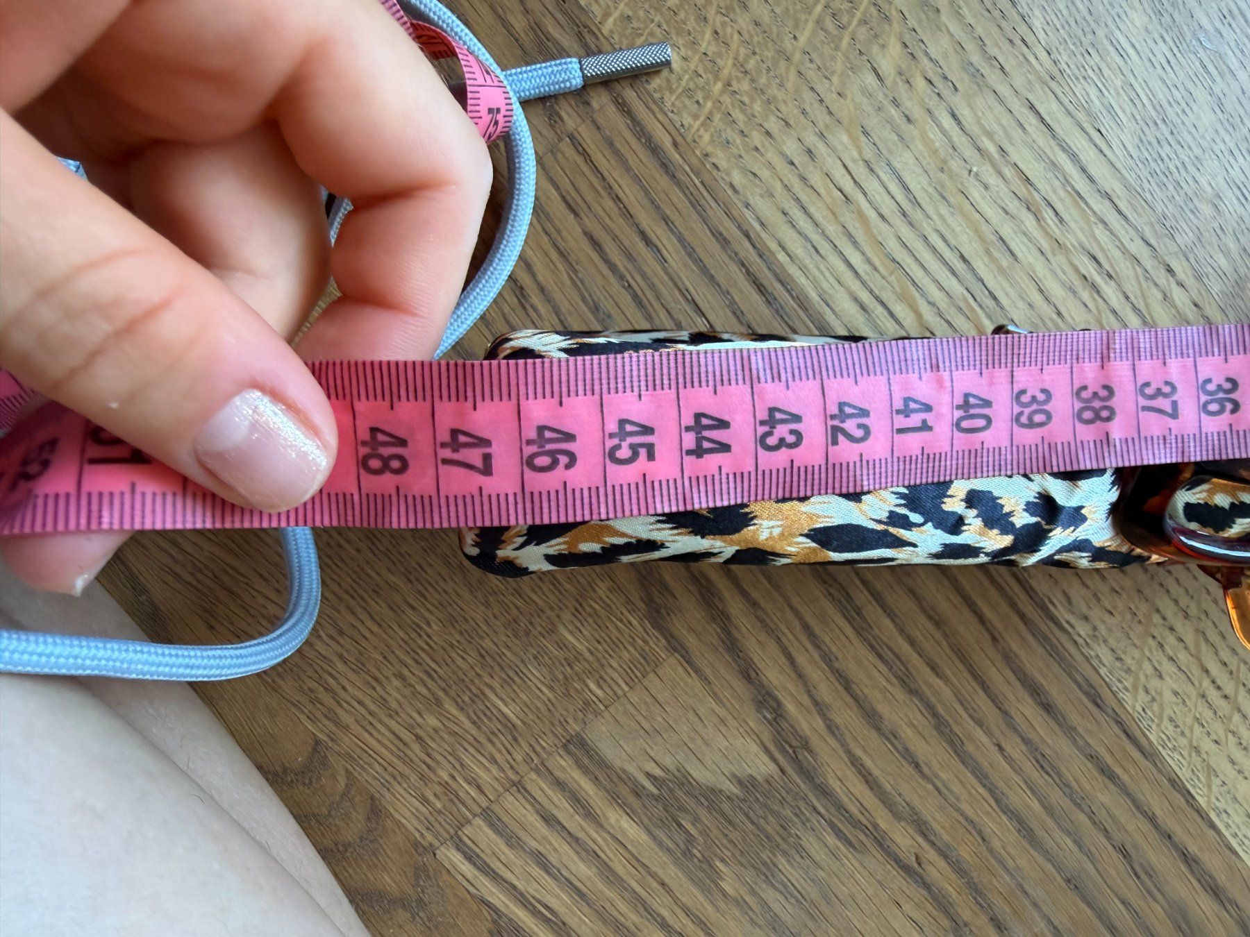 Accessori per capelli: Haarstyling Lockenwickler Leopardenmuster mit Klemme – Usato da Riehen venduto da ann_76jw 5