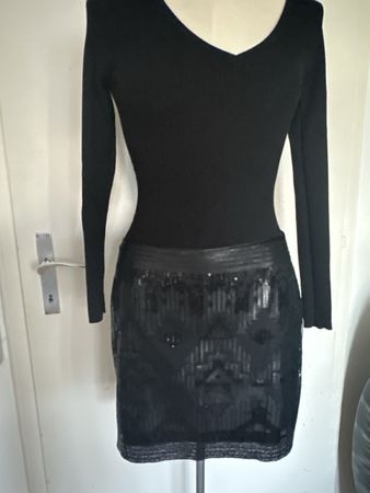 Jupe Kookai courte à sequins noire taille 40