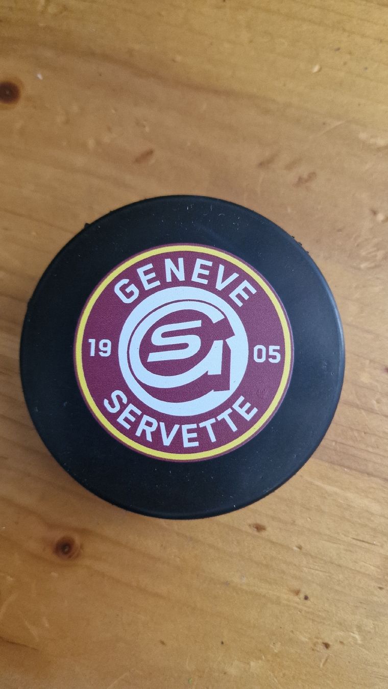 Bälle: Burgerking Puck Geneve – Neu und originalverpackt aus Wahlen b. Laufen von cdkneuss