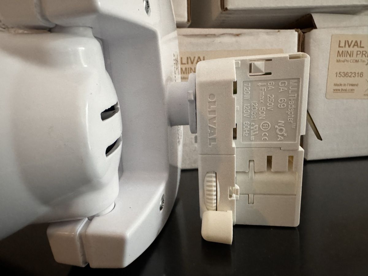 Lampade: 5 Stück Lival Mini Priority Schienenstrahler – Nuovo e nell'imballaggio originale da Wilderswil venduto da Renaissance1 5
