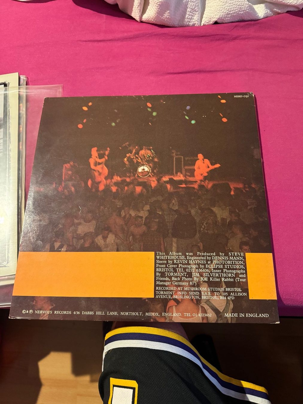 Vinyles: TORMENT -Threes A Crowd LP 1987 – D'occasion à Delémont par pinguino6 3